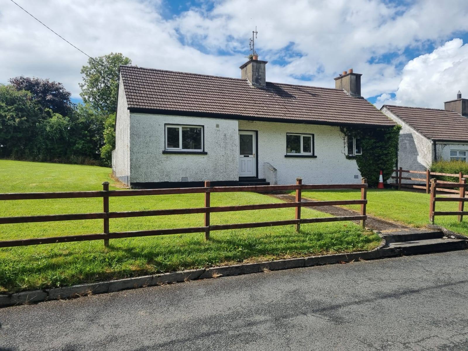 8 Oriel Park