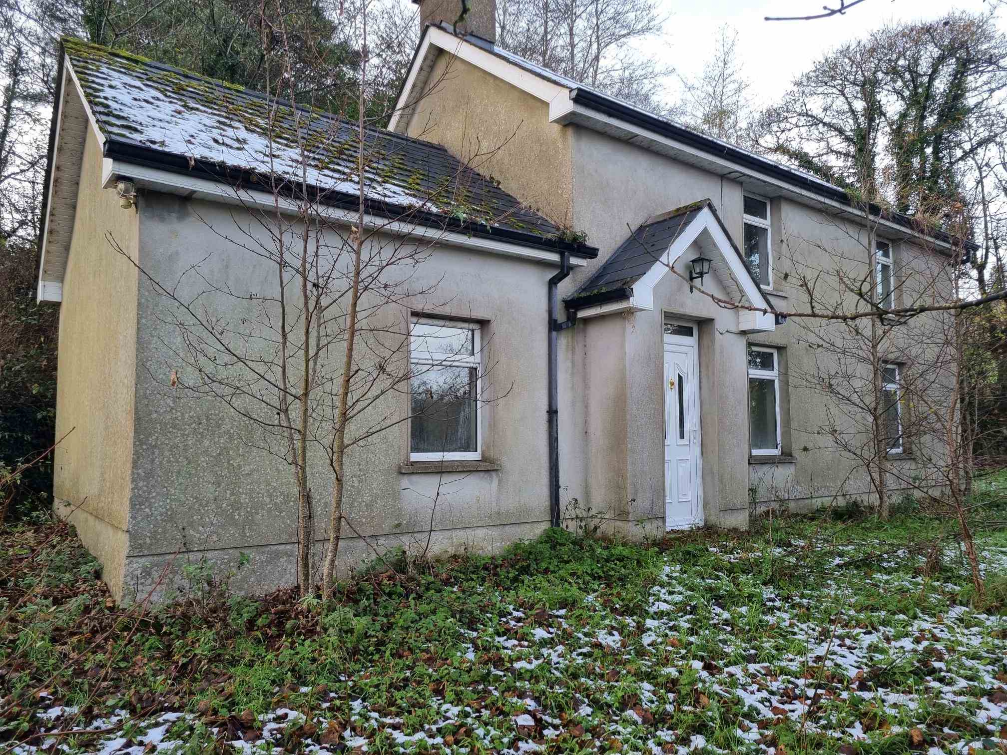 house and c.11.5ac lisdrumcleve latton,                                                                                                     